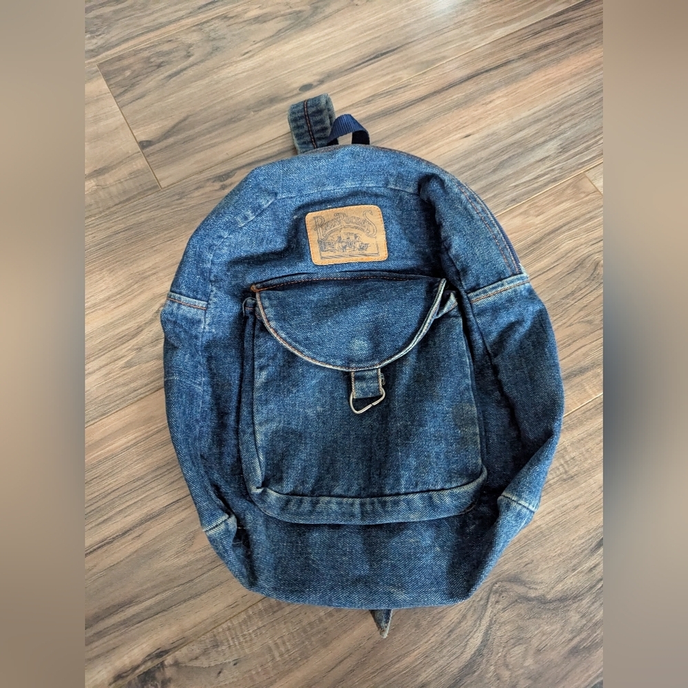 Vintage Denim Cotton Backpack With Adjustable Straps And Zipper Close.